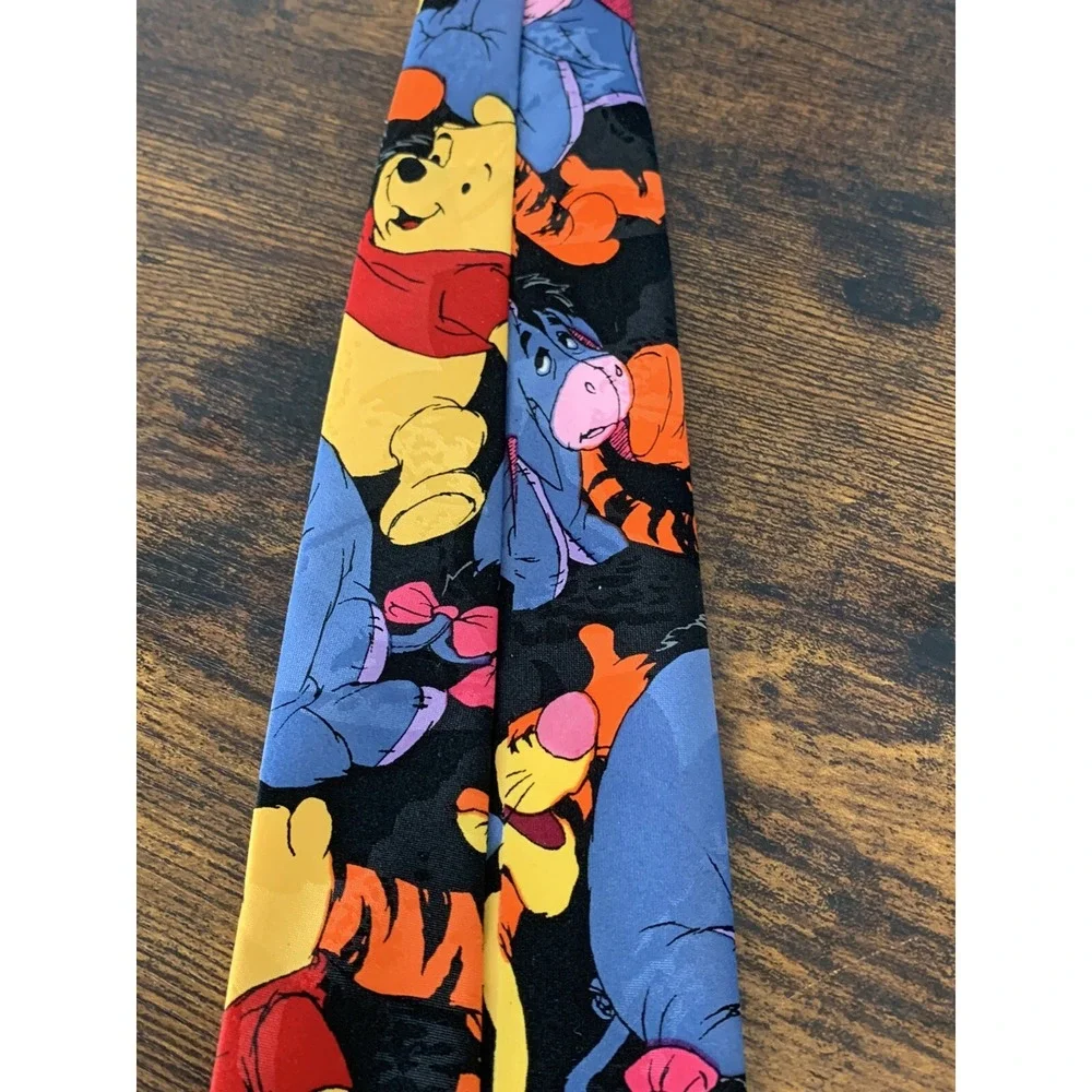 Vintage Disney Winnie The Pooh Tigger Eeyore Piglet Neck Tie 56